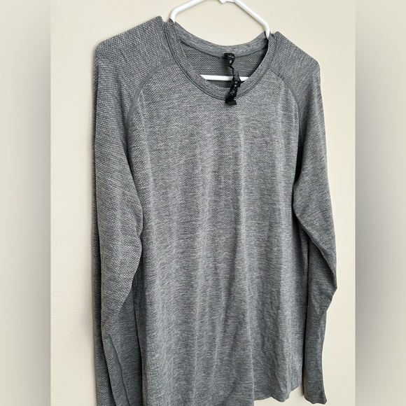 Lululemon Men’s Large Live in Practice Swiftly Tech Long Sleeve Gray Shirt Gym - Picture 3 of 7